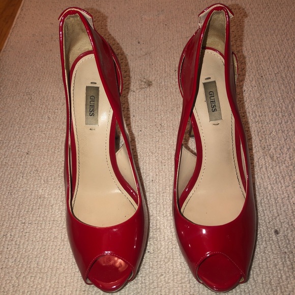 Red heels - Picture 4 of 4